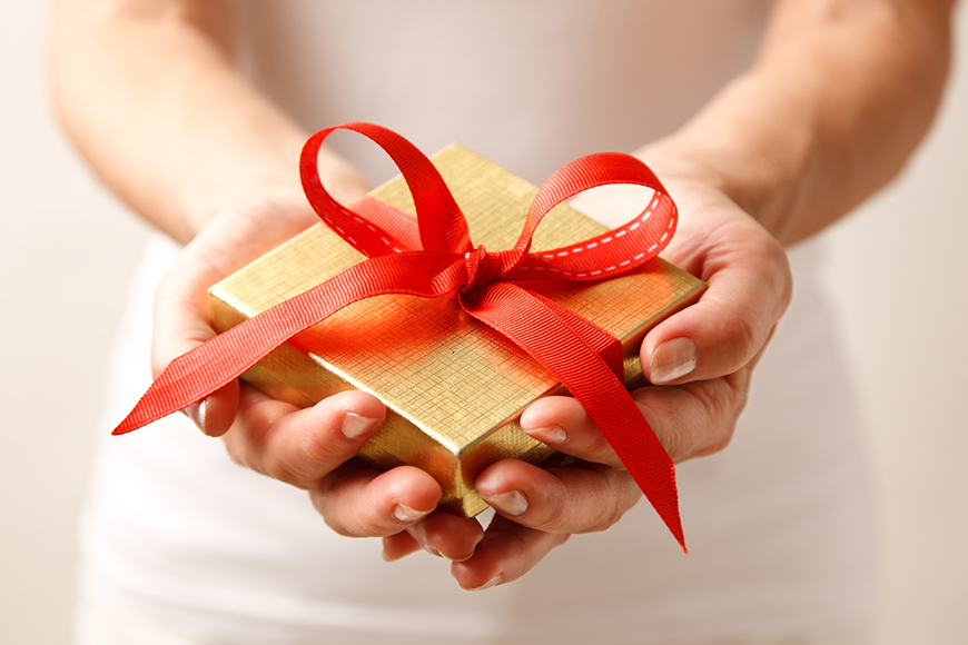 Strengthen Year-End Giving With These Marketing Essentials